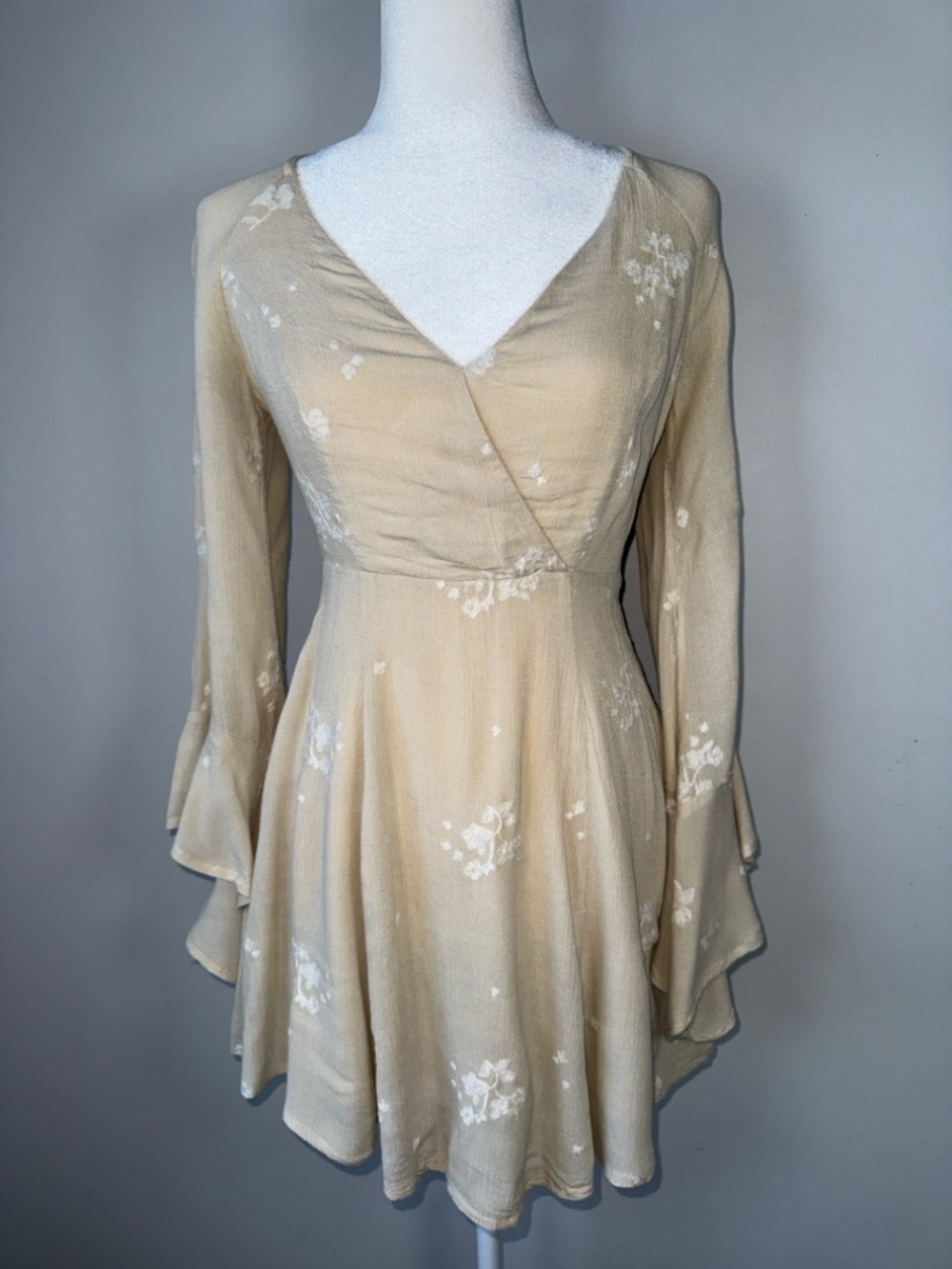 Free People Beige Floral Tunic Dress Lightweight Boho Women’s Size Medium - Picture 5 of 16